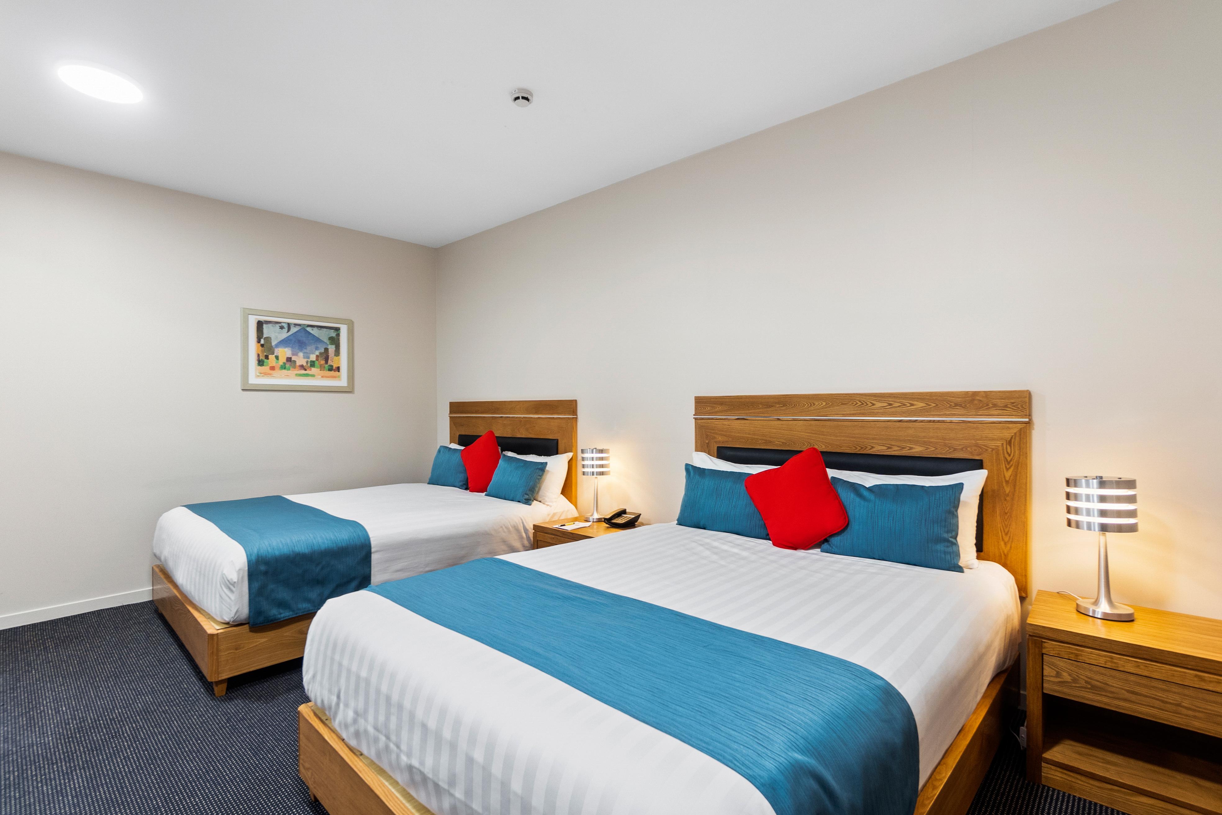 Ramada By Wyndham, Hamilton City Center Exterior photo